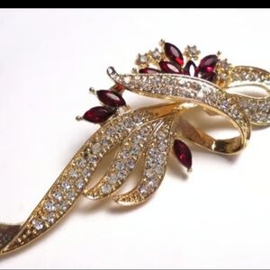Red and clear rhinestone with gold broochfor women